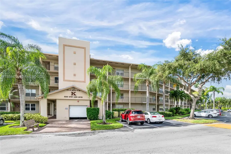 550 SW 138th Ave #409K, Pembroke Pines, FL 33027 - Image #2