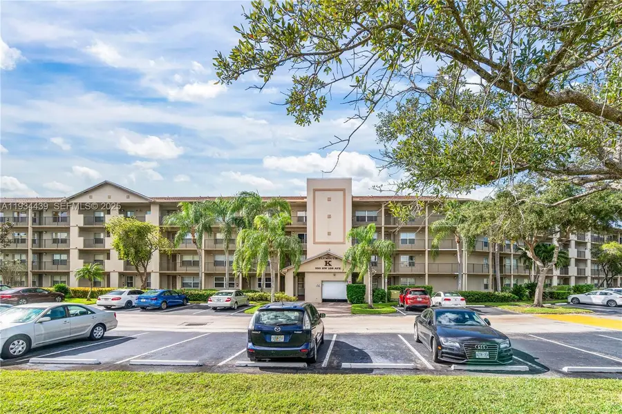 550 SW 138th Ave #409K, Pembroke Pines, FL 33027 - Image #3