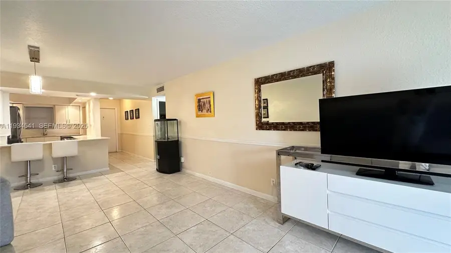 6200 NW 44th St #208, Lauderhill, FL 33319 - Image #3