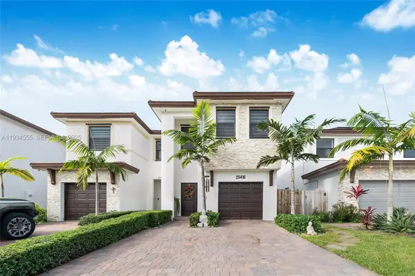 25416 SW 108th Ave, Homestead, FL 33032