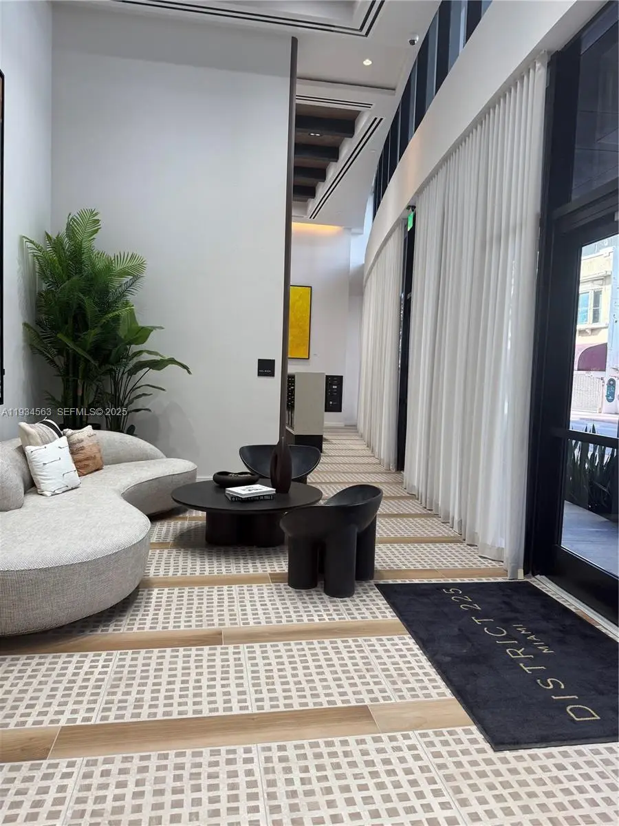 225 N Miami Ave #501, Miami, FL 33128 - Image #2