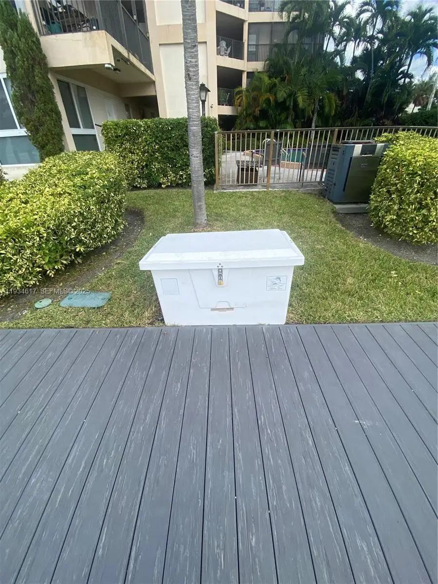 2420 Diana Dr #208, Hallandale Beach, FL 33009 - Image #2