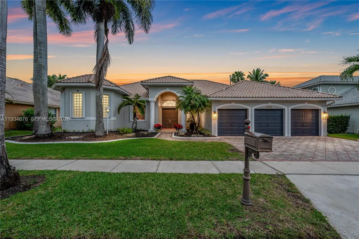 13721 NW 18th St, Pembroke Pines, FL 33028 - Image #1