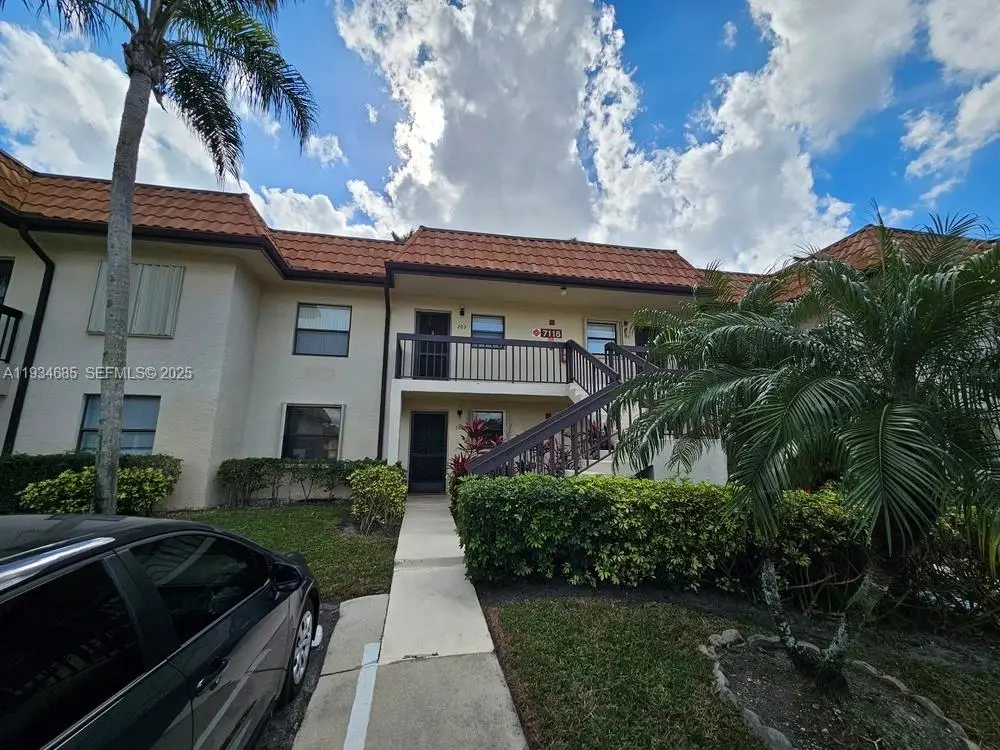 7118 Golf Colony Ct #103, Lake Worth, FL 33467 - Image #1