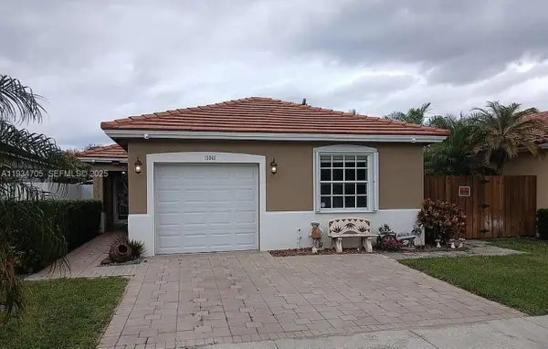 15561 SW 144th Ter, Miami, FL 33196