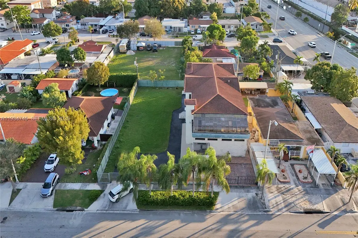 366 W 12th St, Hialeah, FL 33010 - Image #1