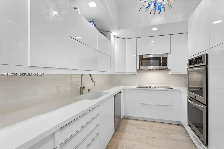 11 Island Ave #PH5, Miami Beach, FL 33139 - Image #3