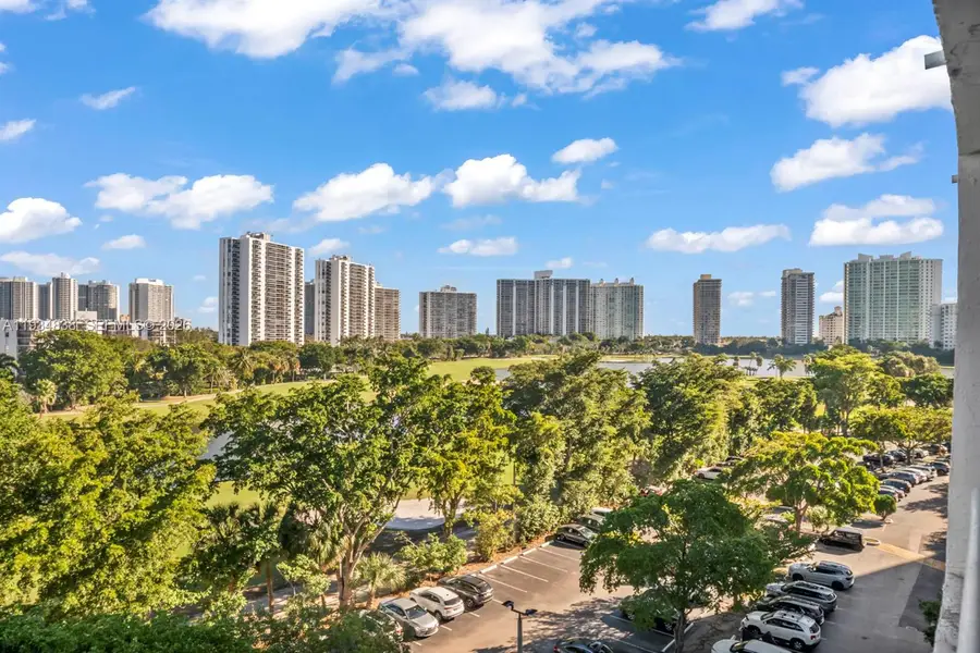 20225 NE 34th Ct #719, Aventura, FL 33180 - Image #2