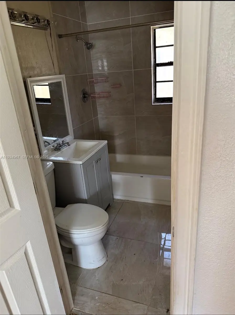 325 NW 56th St, Miami, FL 33127 - Image #2