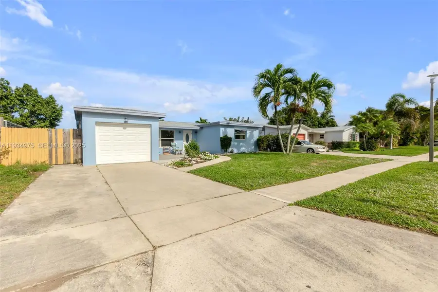 6945 NW 8th Ct, Margate, FL 33063 - Image #2