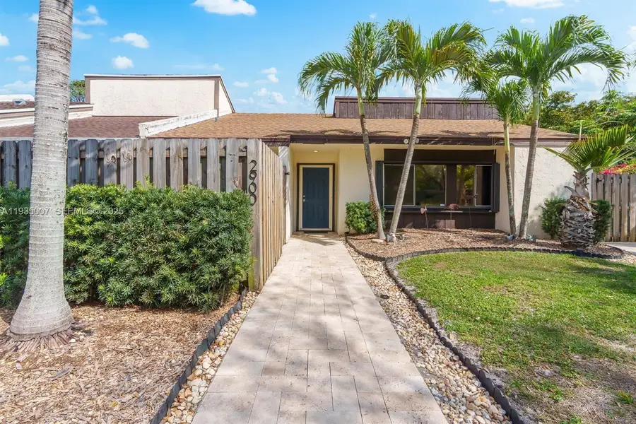 2900 NW 69th Ct, Fort Lauderdale, FL 33309 - Image #2