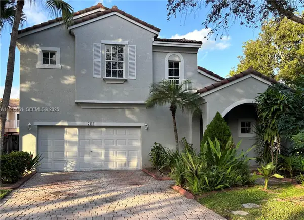 7459 NW 17th Dr, Pembroke Pines, FL 33024