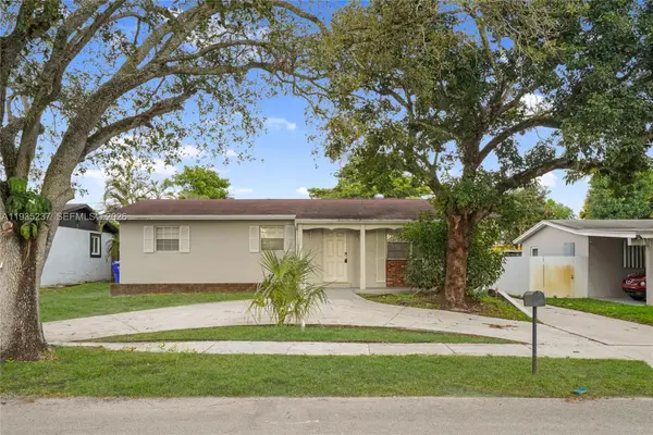 3011 N 74th Ave, Hollywood, FL 33024