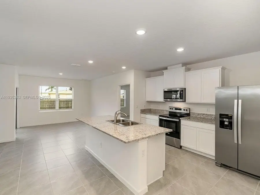 534 Sea Spray Dr, Fort Pierce, FL 34945 - Image #2