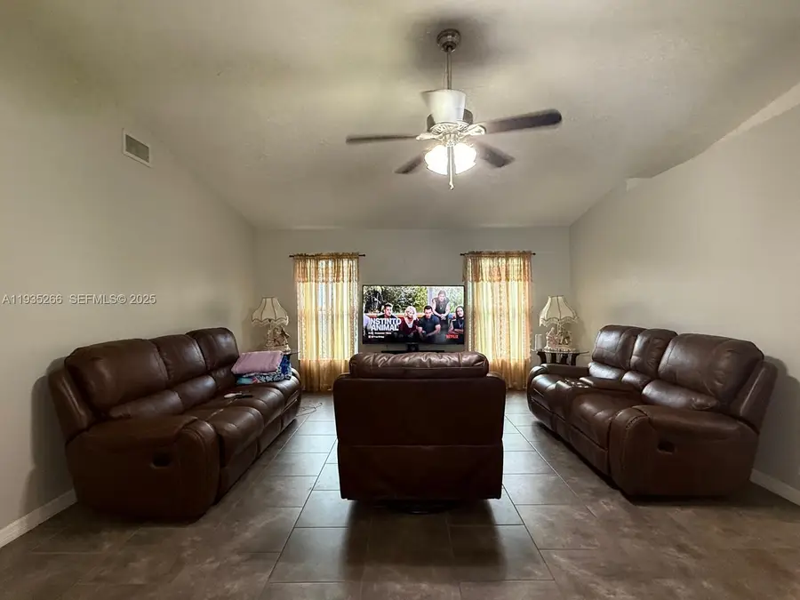 1046 Bayberry Loop, Clewiston, FL 33440 - Image #2