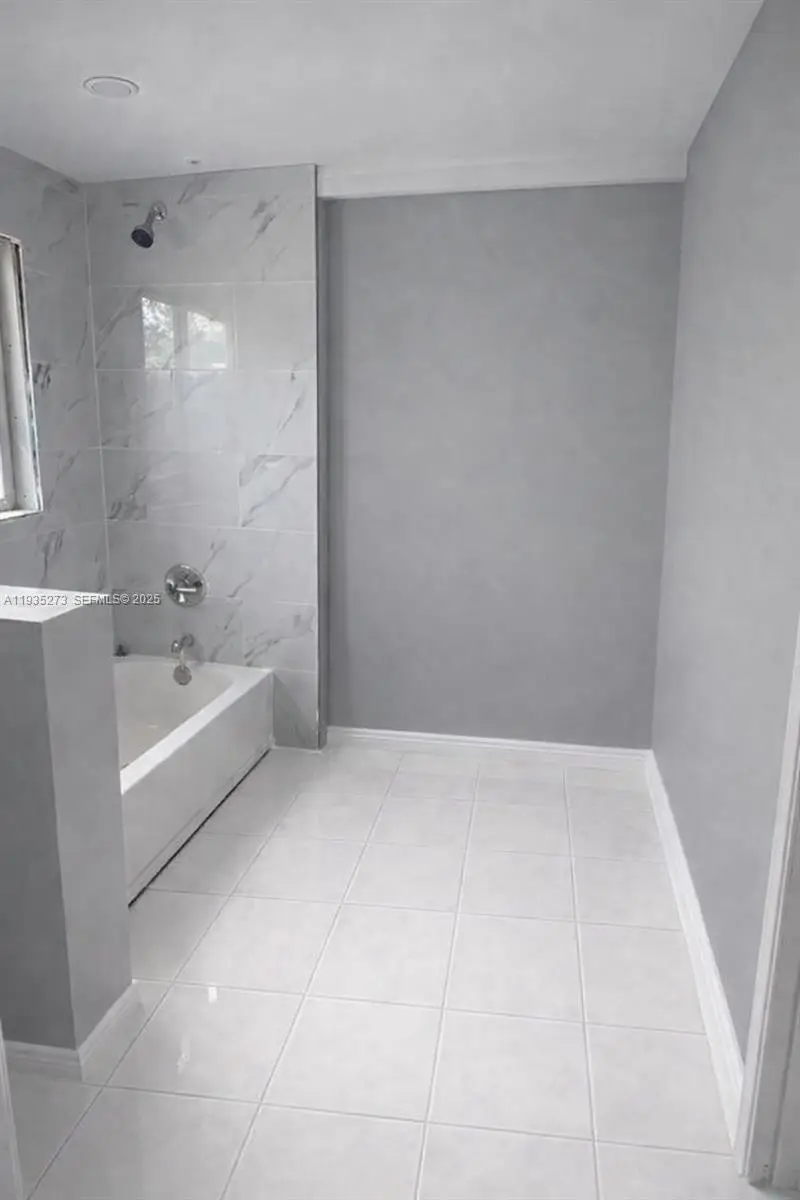 9407 NW 4th Ave, Miami, FL 33150 - Image #3