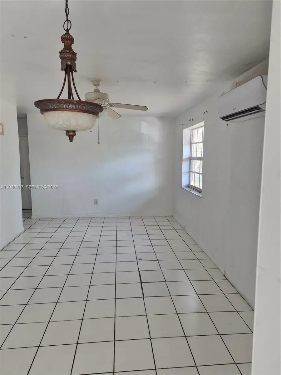 9201 SW 43rd Ter, Miami, FL 33165 - Image #3
