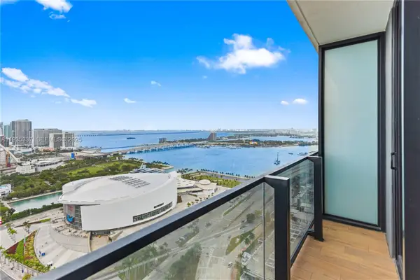 398 NE 5th St #3102, Miami, FL 33132