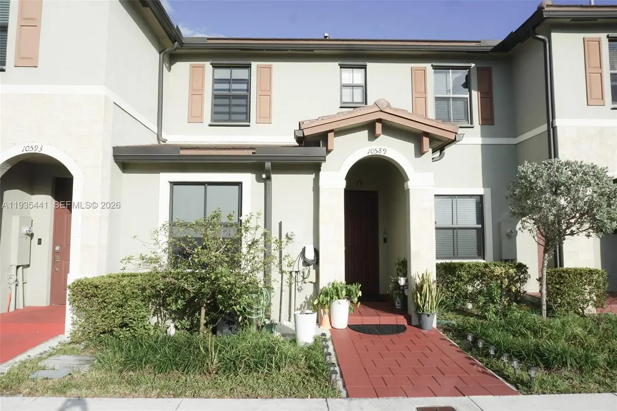 10589 W 32nd Ln, Hialeah Gardens, FL 33018 - #1