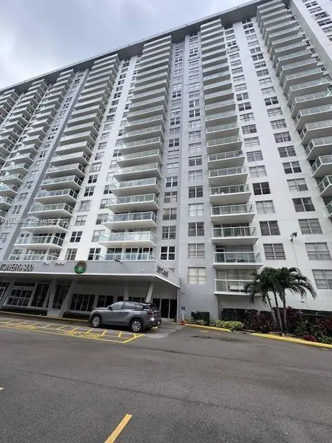 230 174th St #808, Sunny Isles Beach, FL 33160 - Image #1