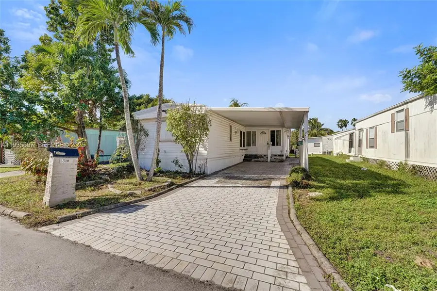 361 NW 135th Ave, Plantation, FL 33325 - Image #2