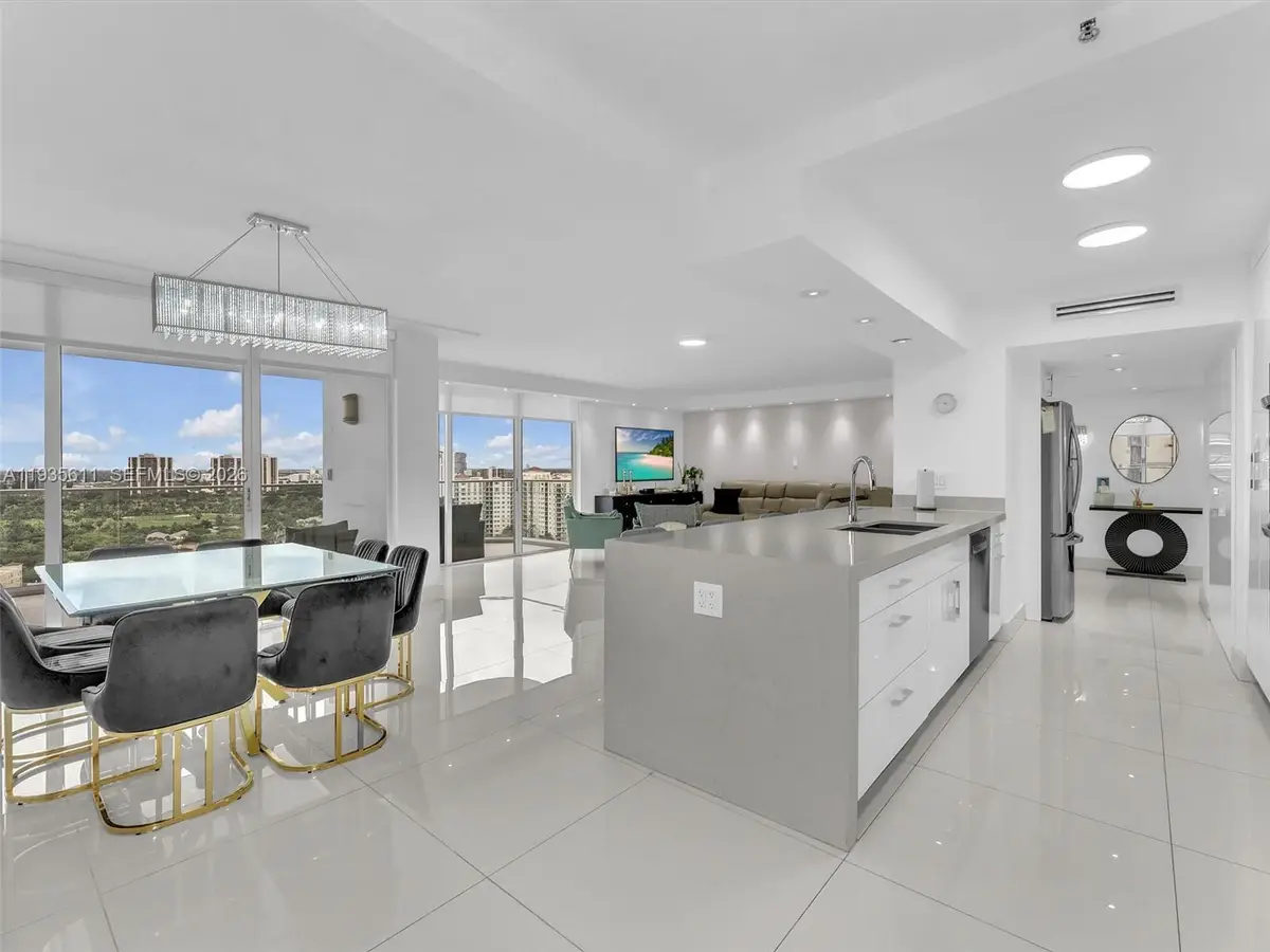 19707 Turnberry Way #21D, Aventura, FL 33180 - Image #1