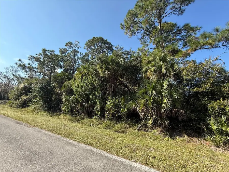 810 S Mayoral St, Clewiston, FL 33440 - Image #2