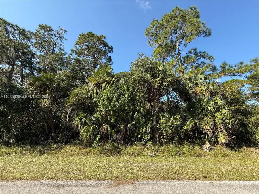 810 S Mayoral St, Clewiston, FL 33440 - Image #3