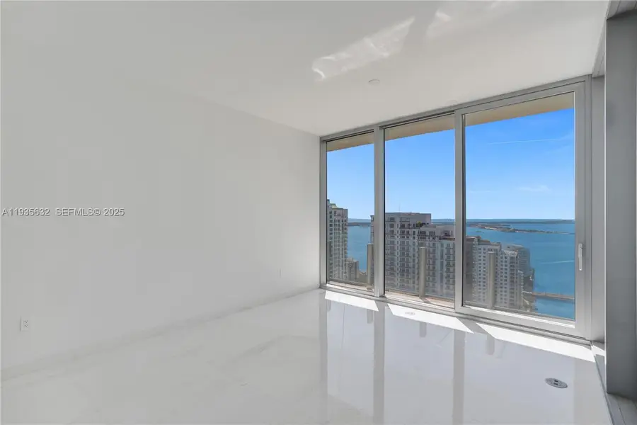 300 Biscayne Boulevard Way #3704C, Miami, FL 33131 - Image #2