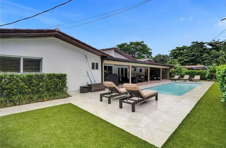 2156 NE 187th St, North Miami Beach, FL 33179 - Image #3