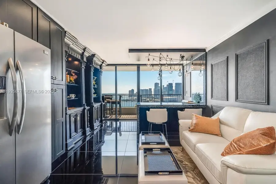 555 NE 15th St #30H, Miami, FL 33132 - Image #2