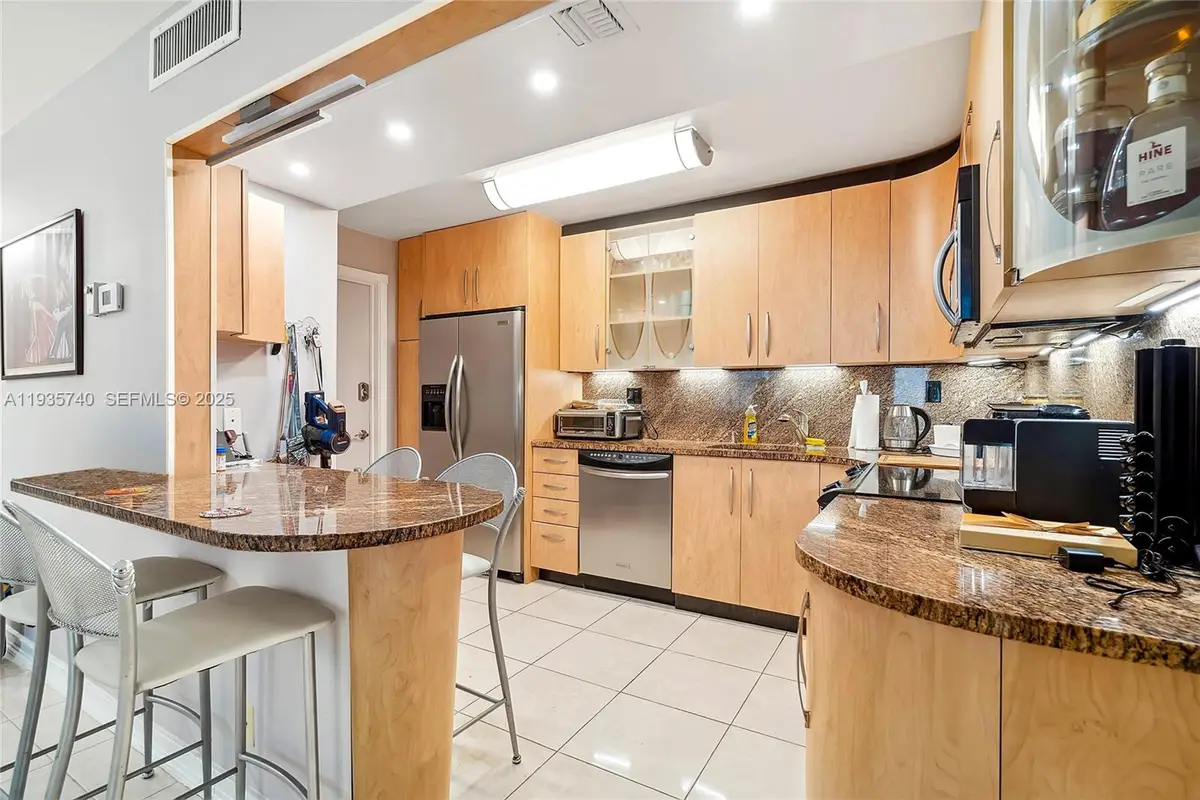 1400 S Ocean Dr #802, Hollywood, FL 33019 - Image #1