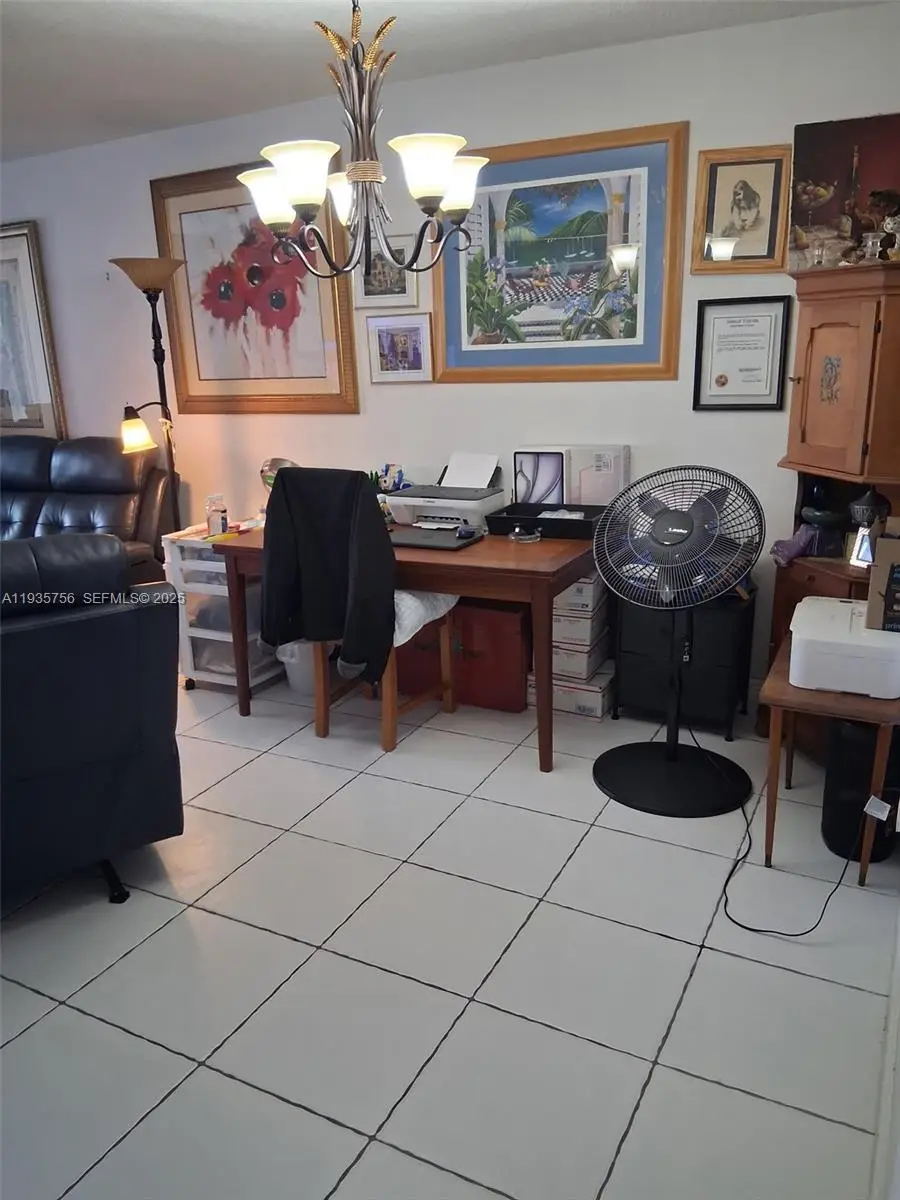 9221 Sunrise Lakes Blvd #204, Sunrise, FL 33322 - Image #2