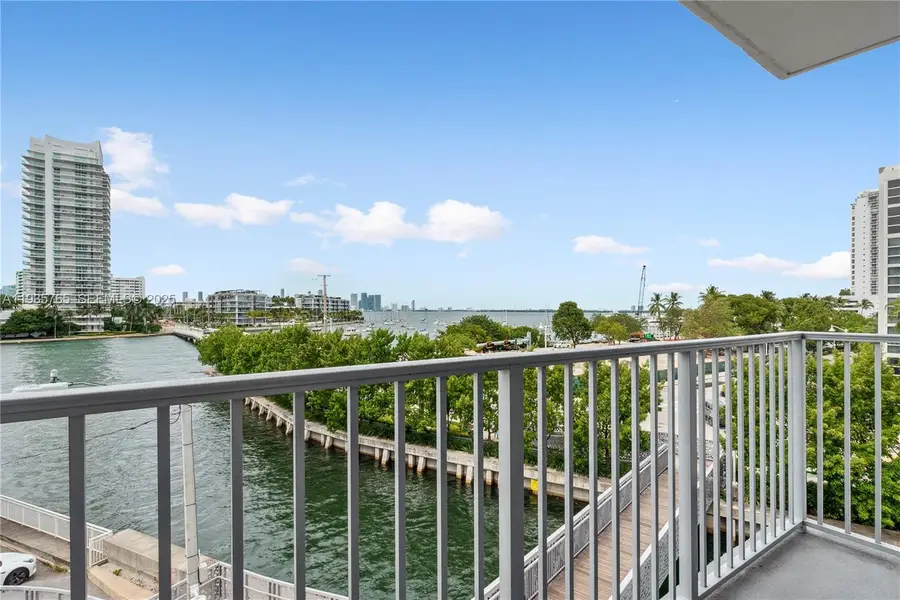 1674 Bay Rd #406, Miami Beach, FL 33139 - Image #2