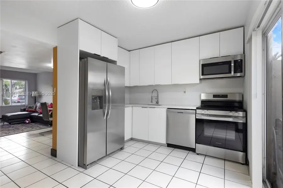 8262 NW 5th Ln #392, Miami, FL 33126 - Image #2