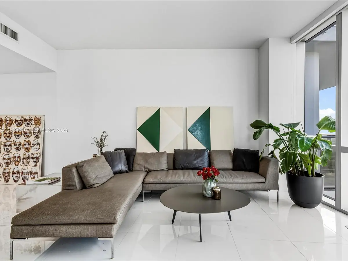 851 NE 1st Ave #4801, Miami, FL 33132 - Image #1