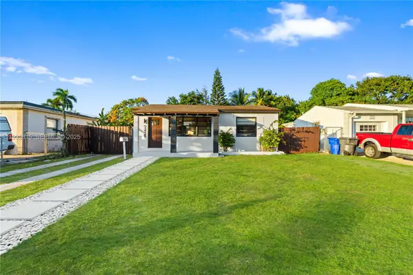 2439 Rodman St, Hollywood, FL 33020