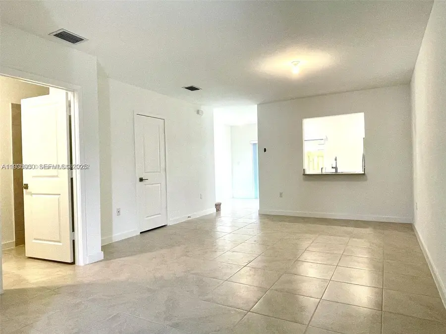 461 NE 5th Ter, Florida City, FL 33034 - Image #2