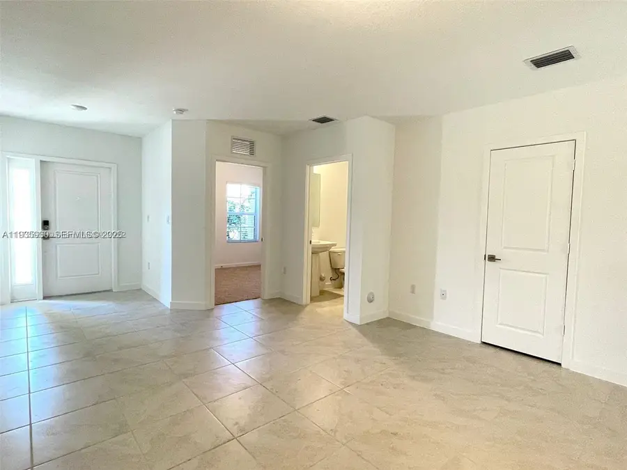 461 NE 5th Ter, Florida City, FL 33034 - Image #3