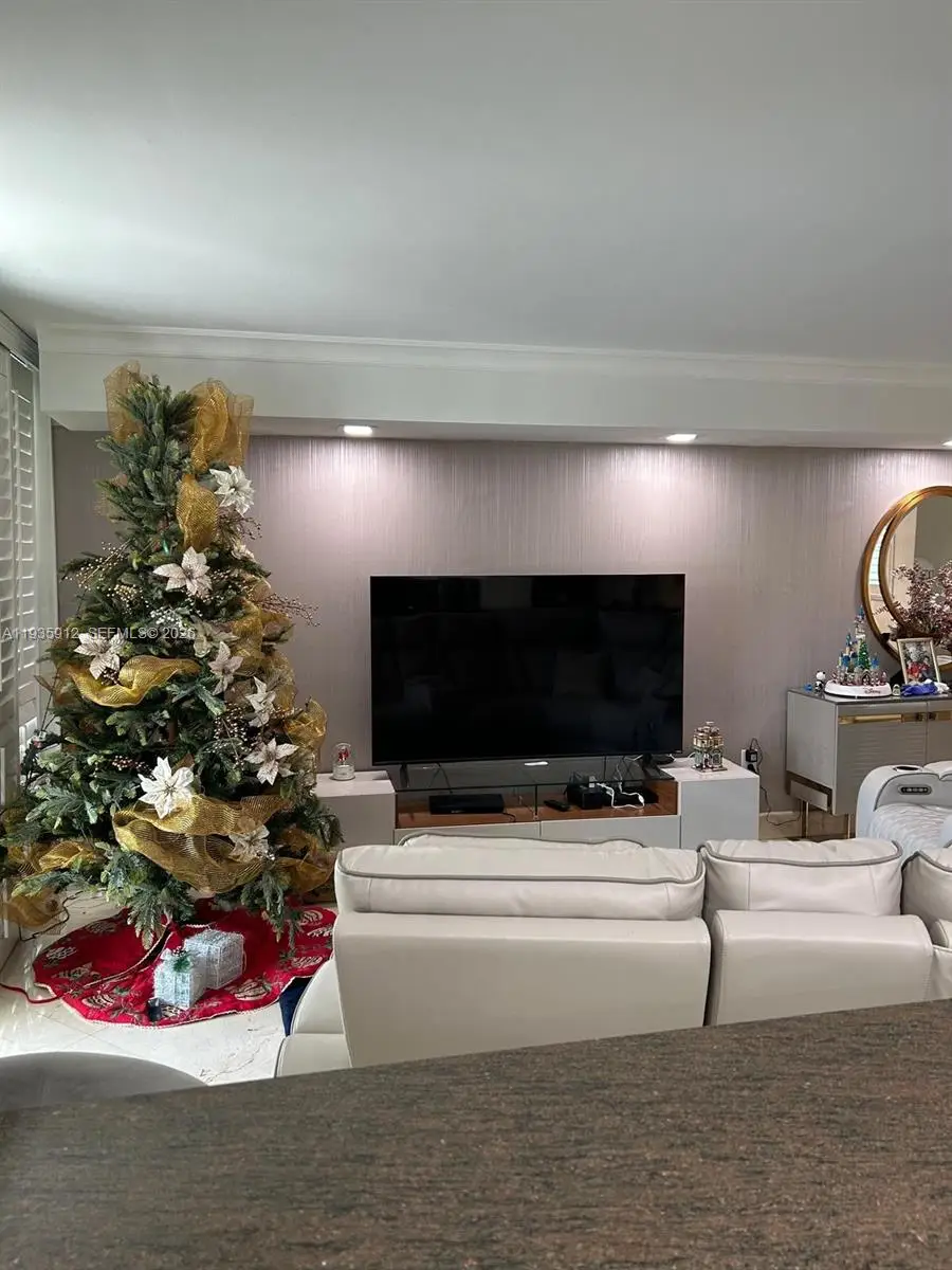 20941 NE 37th Ct, Aventura, FL 33180 - Image #1