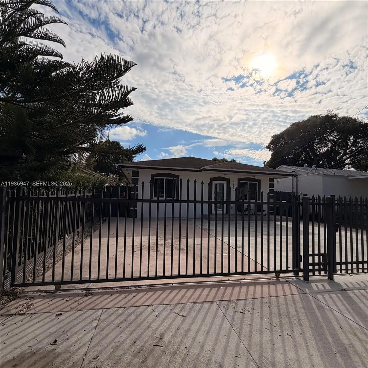 3140 NW 60th St, Miami, FL 33142 - Image #1