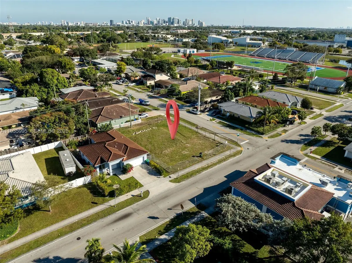 1402 NW 27th Ave, Fort Lauderdale, FL 33311 - Image #1