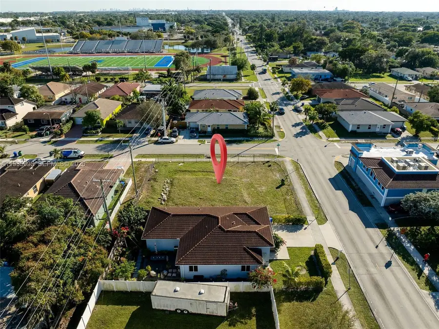 1402 NW 27th Ave, Fort Lauderdale, FL 33311 - Image #3