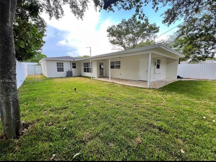 1220 N Andrews Ave, Fort Lauderdale, FL 33311 - Image #3