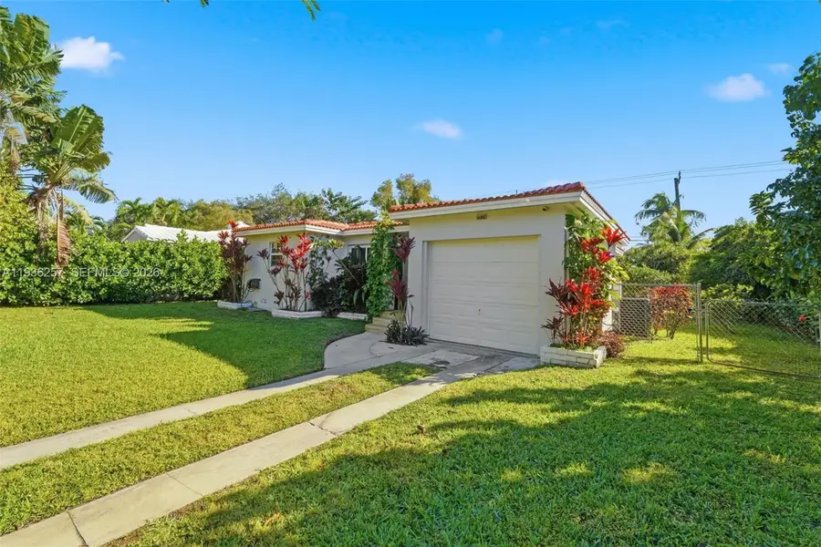1538 Funston St, Hollywood, FL 33020 - Image #3