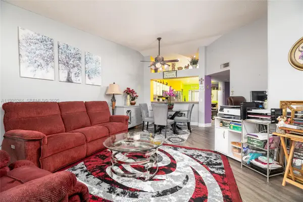 7535 Trent Dr #202, Tamarac, FL 33321