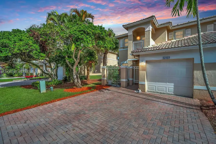 17019 NW 23rd St, Pembroke Pines, FL 33028 - Image #3