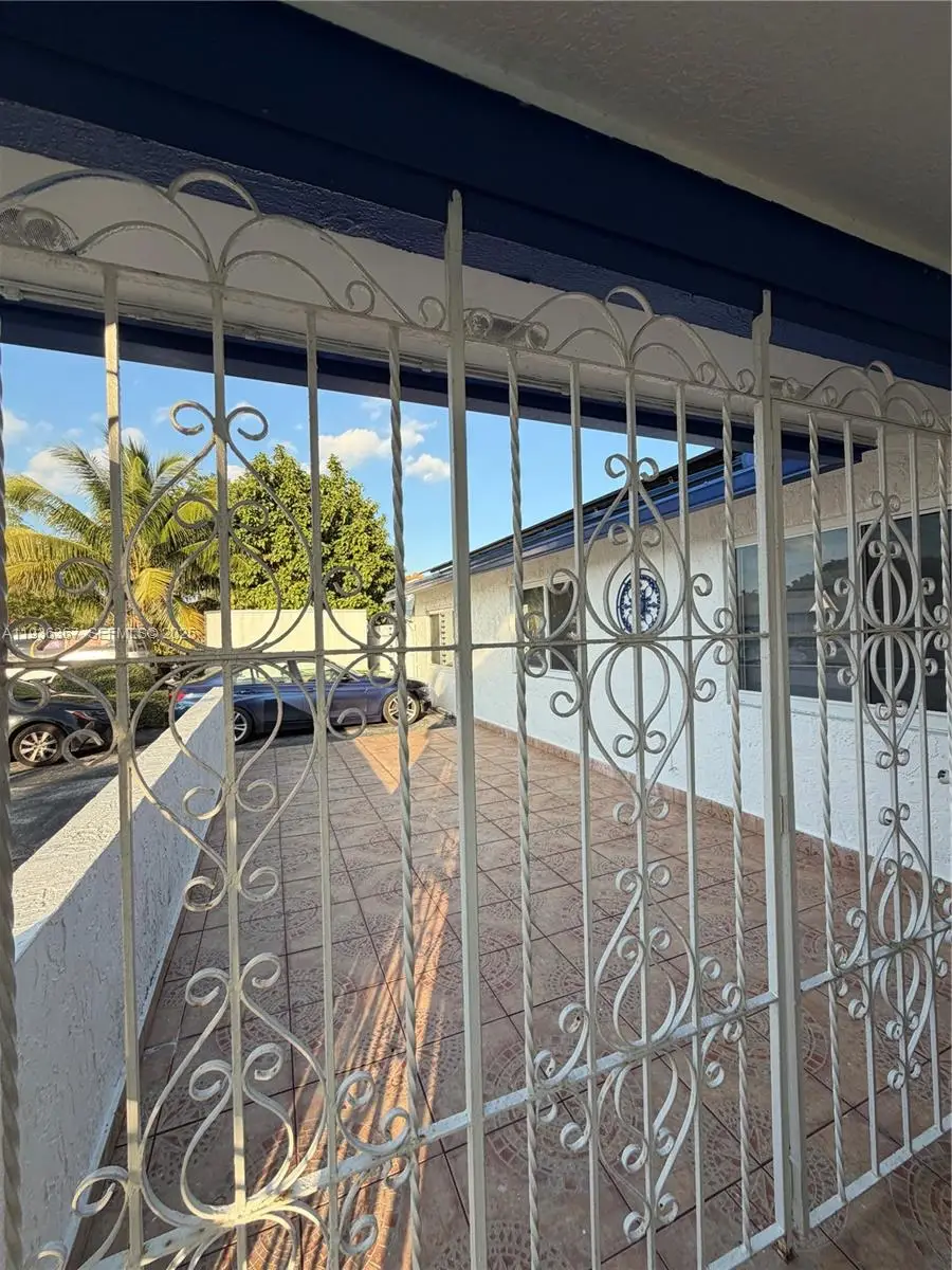 15022 SW 67th Ln, Miami, FL 33193 - Image #2