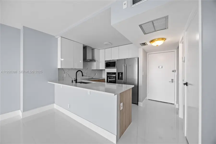 20335 W Country Club Dr #1905, Aventura, FL 33180 - Image #3