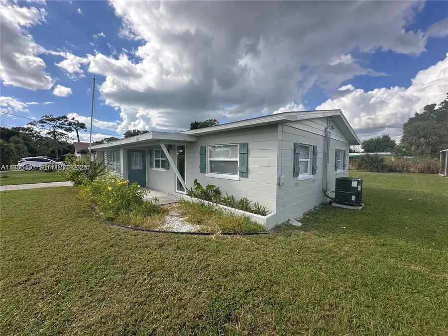 130 Virginia Ct, Englewood, FL 34223 - Image #3